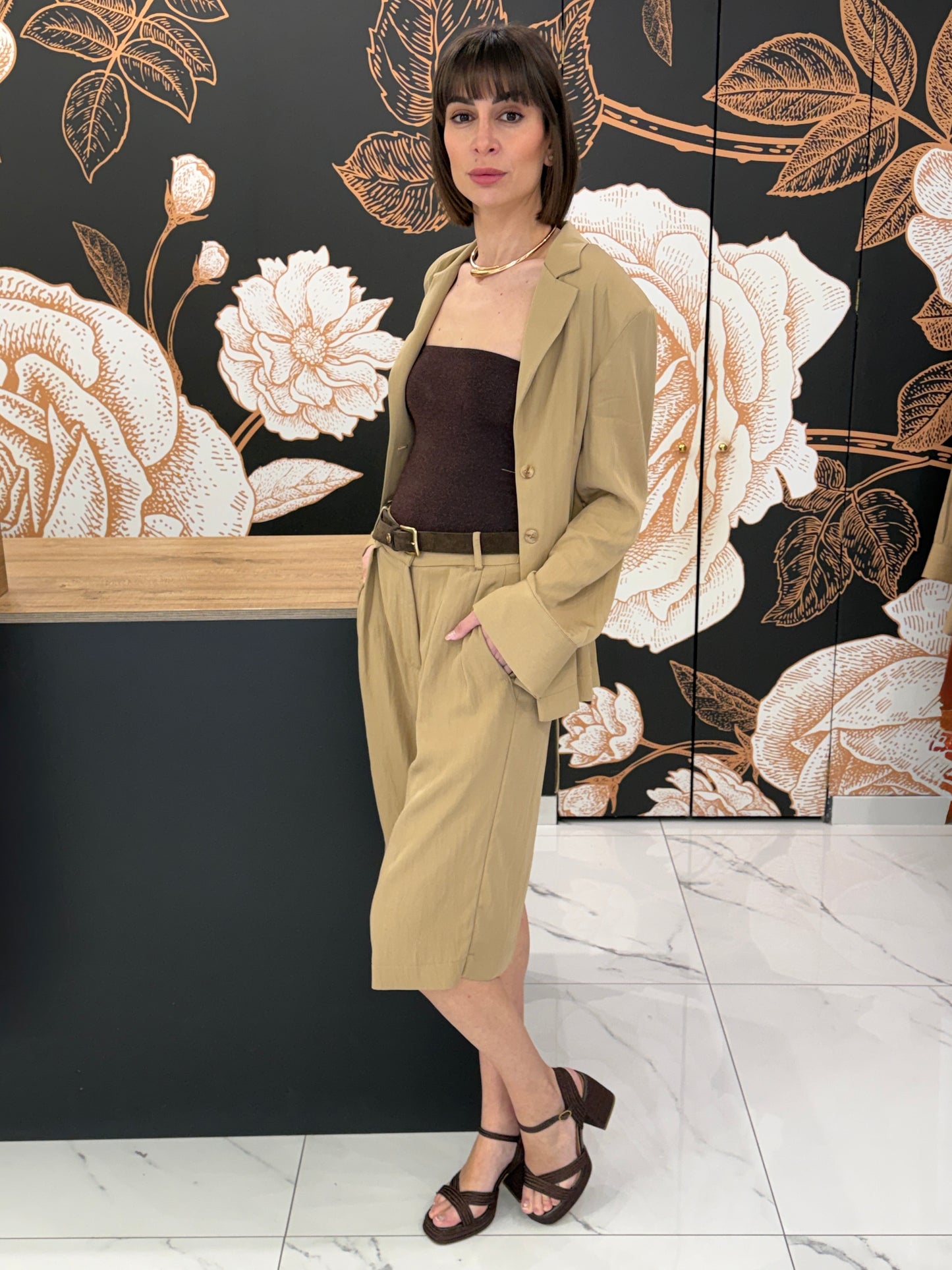 bermuda con pince miele - kontatto