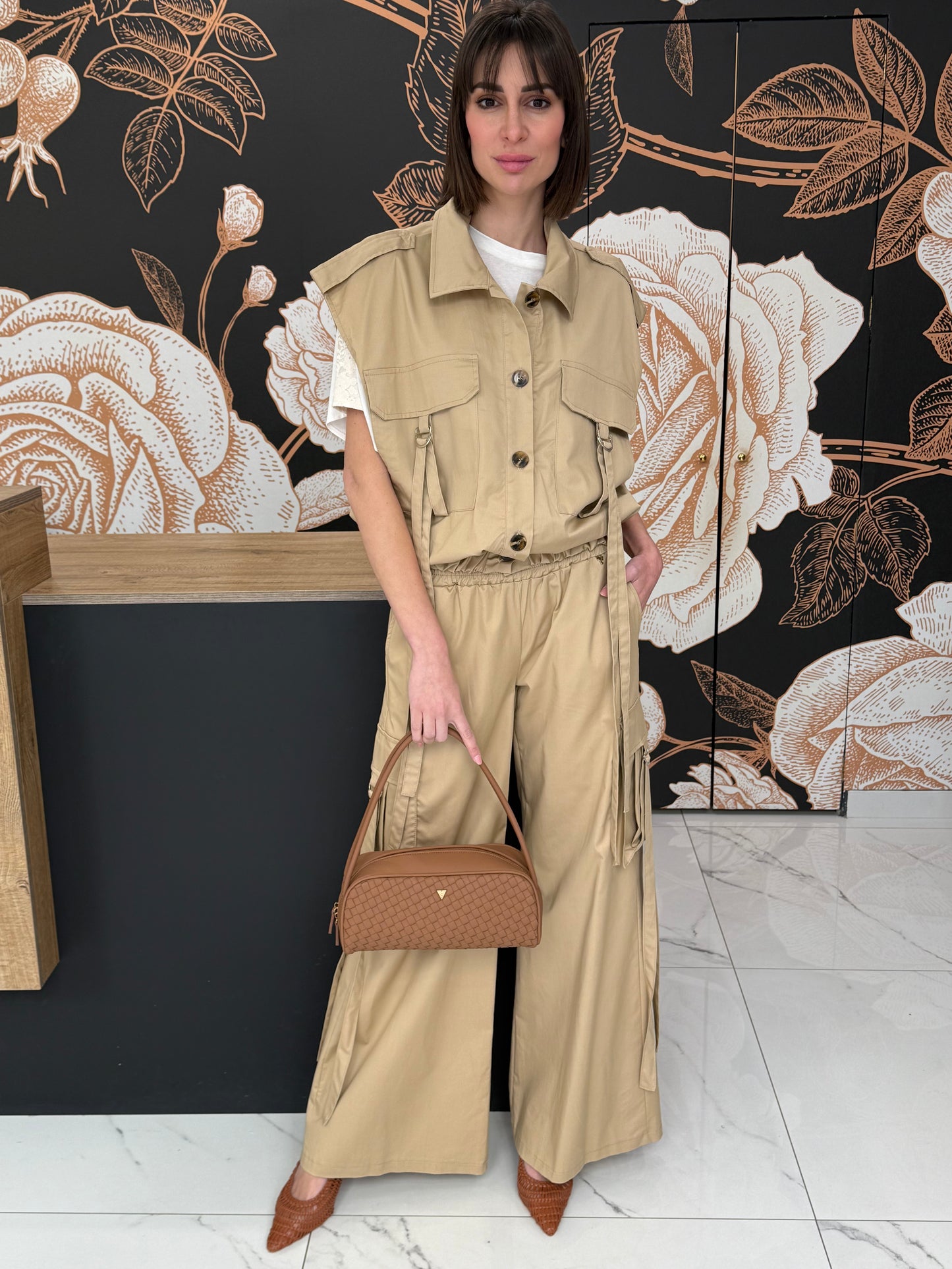 Gilet con tasconi beige- Philia Loft