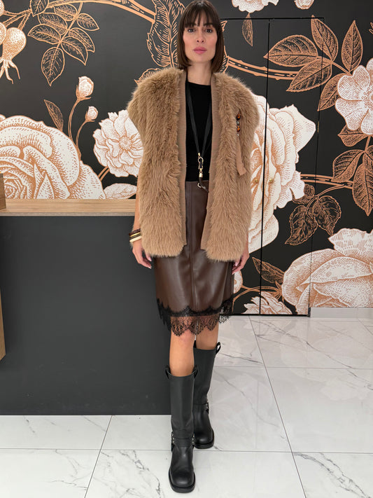 Gilet ecopelliccia con orli in maglia miele - Souvenir Clubbing