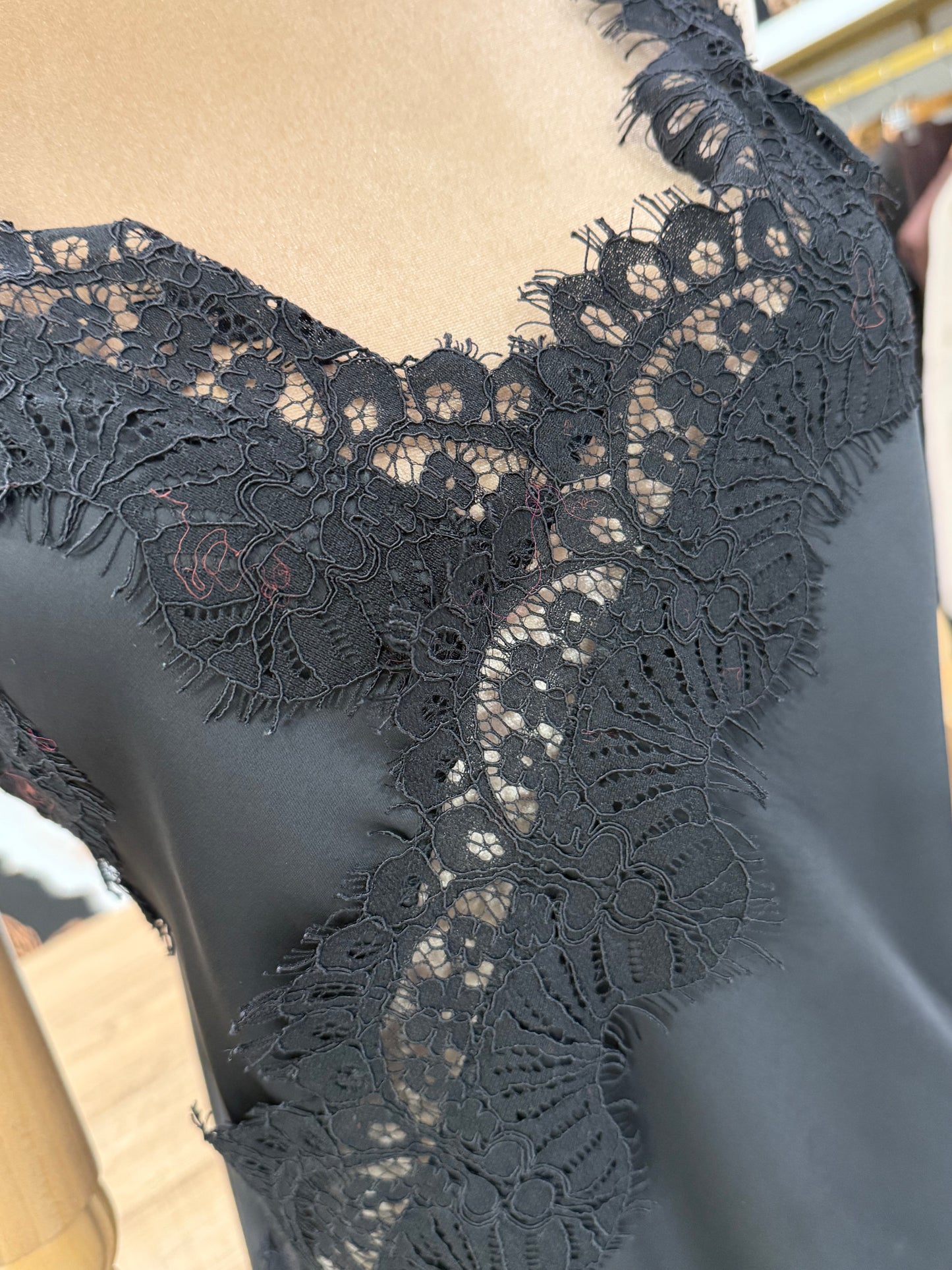 Abito asimmetrico satin nero - HaveOne