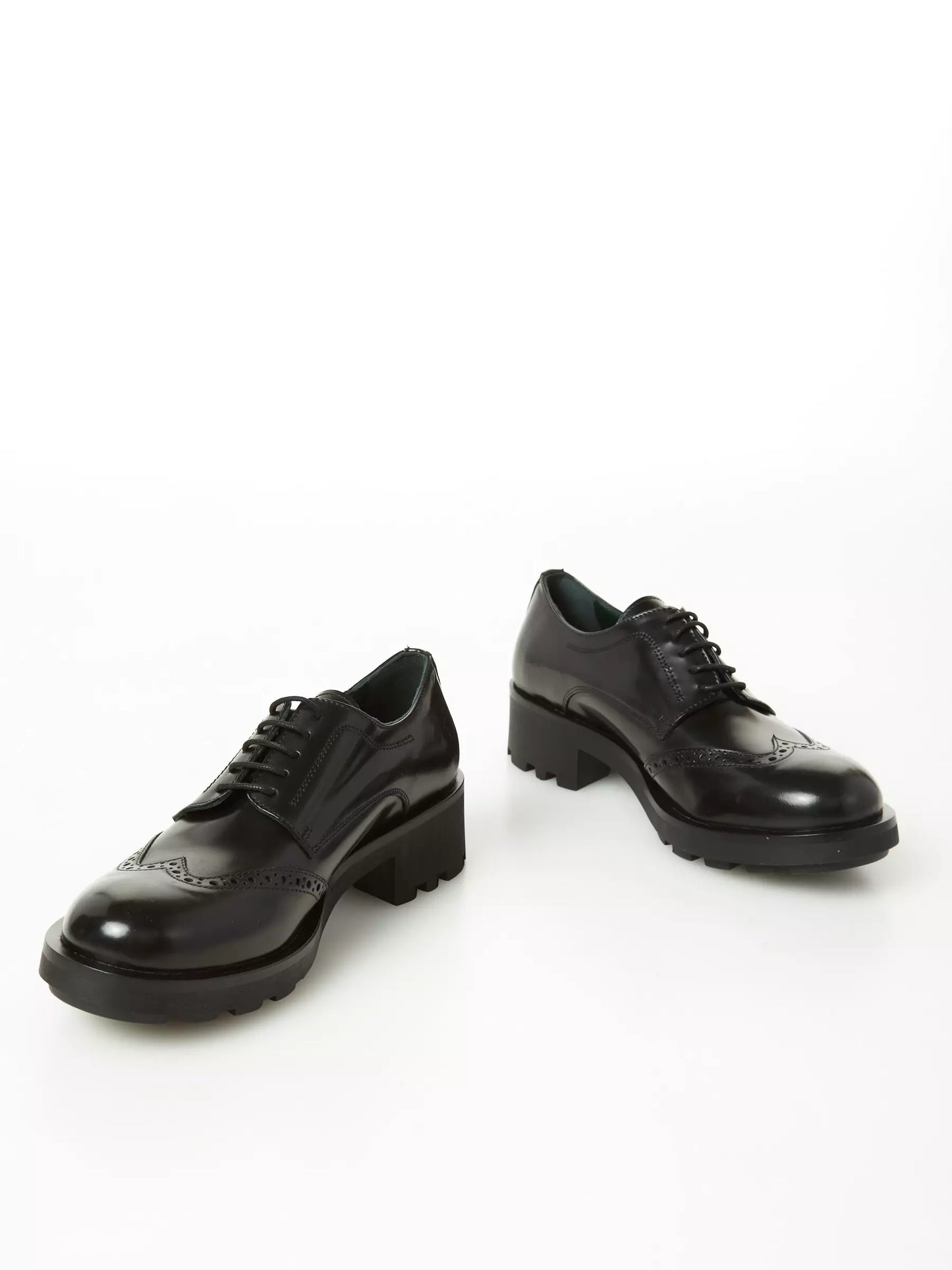 Scarpa stringata in pelle