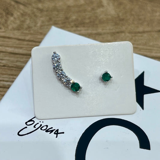 Coppia di orecchini modello virgola