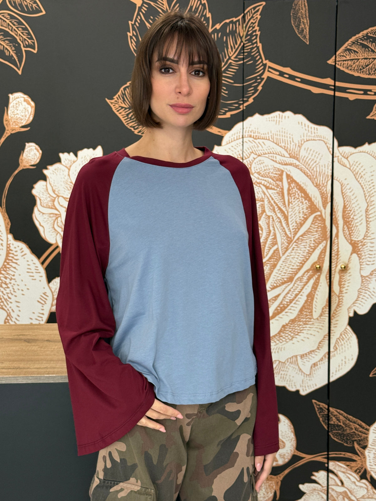T-shirt bicolore manica over azzurro/bordeaux - vicolo