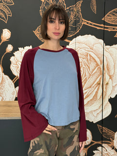 T-shirt bicolore manica over azzurro/bordeaux - vicolo