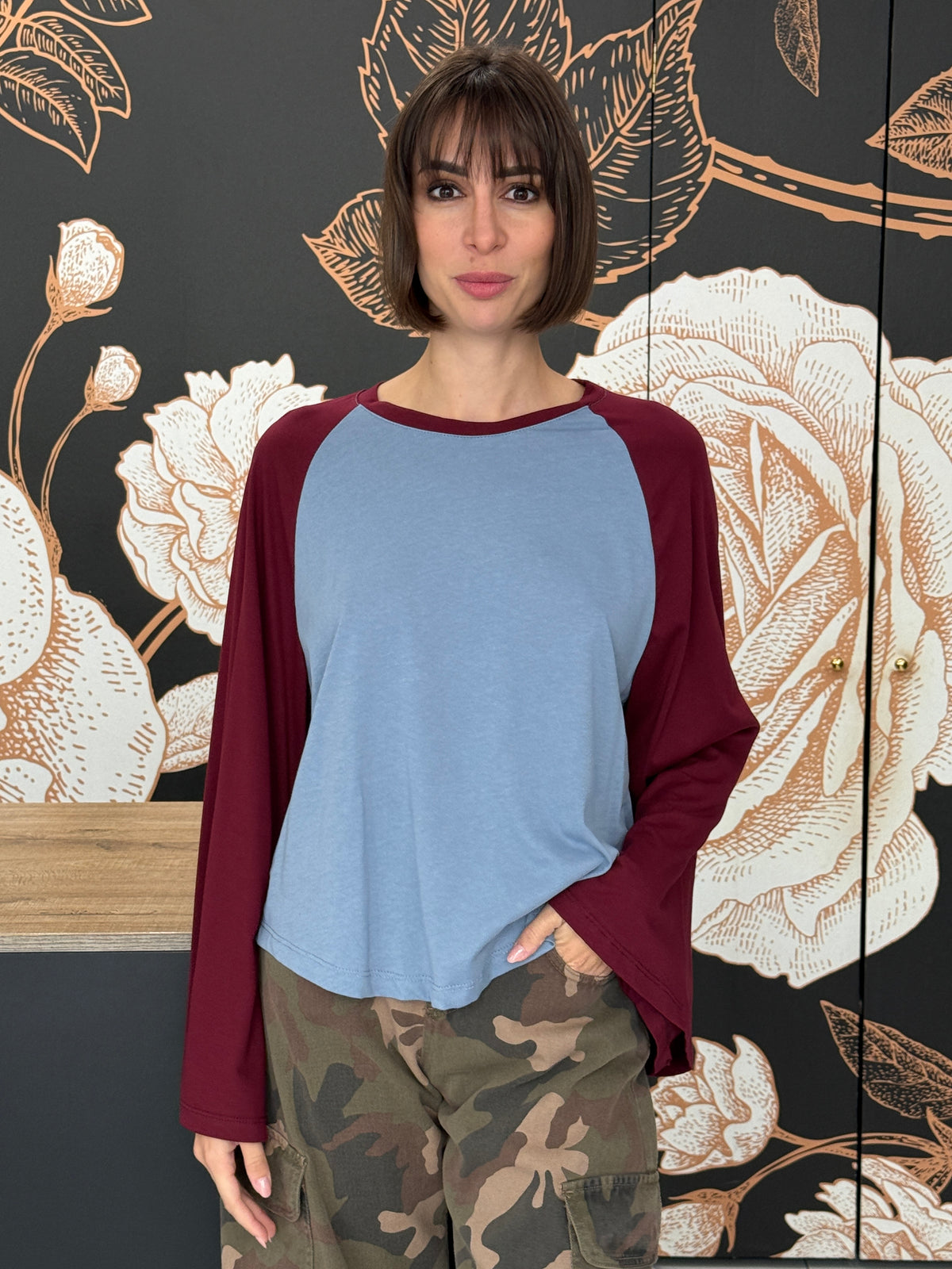 T-shirt bicolore manica over azzurro/bordeaux - vicolo