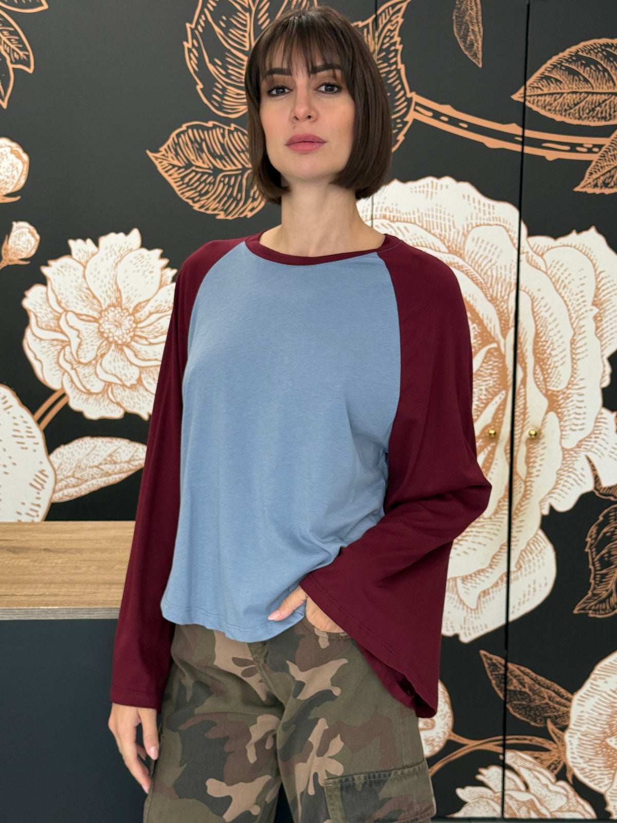 T-shirt bicolore manica over azzurro/bordeaux - vicolo