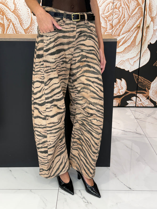 Pantaloni Barrel Fit con Stampa Zebrata e Fondo Beige - Philia Loft