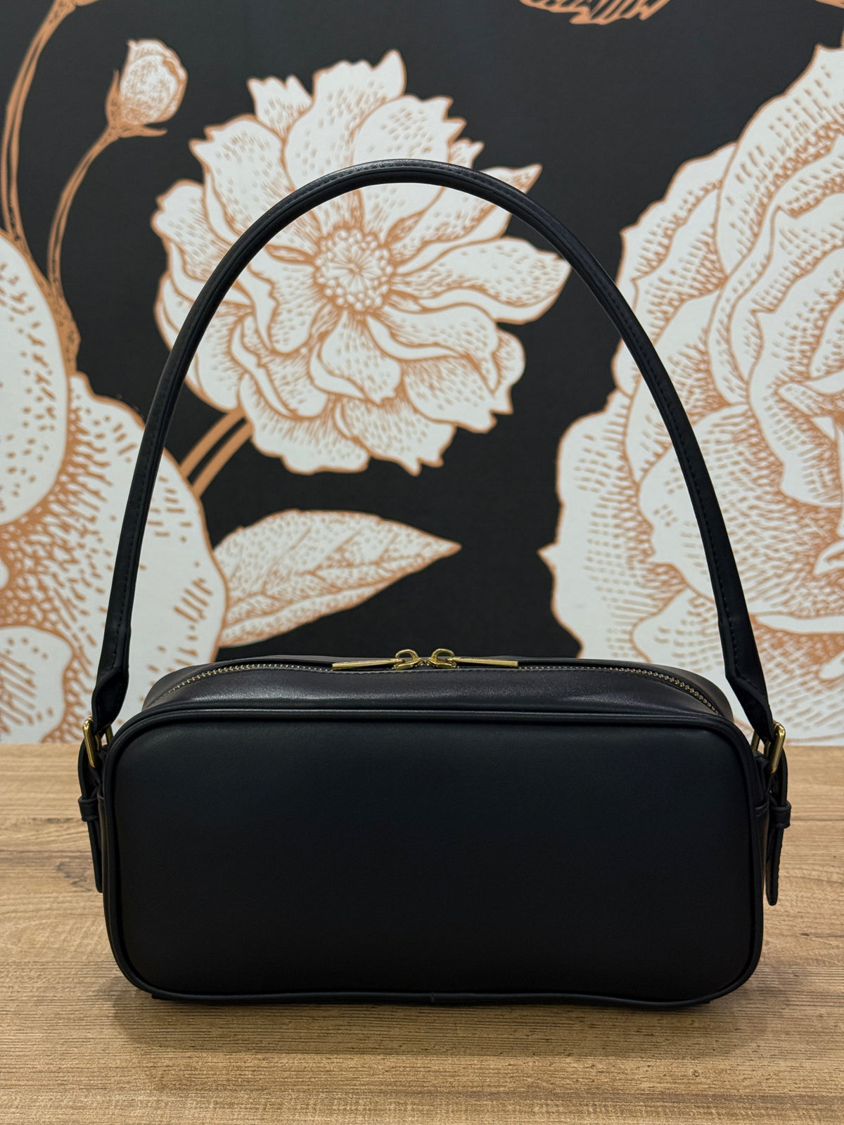Borsa a spalla modello TRUNK nero - Vicolo