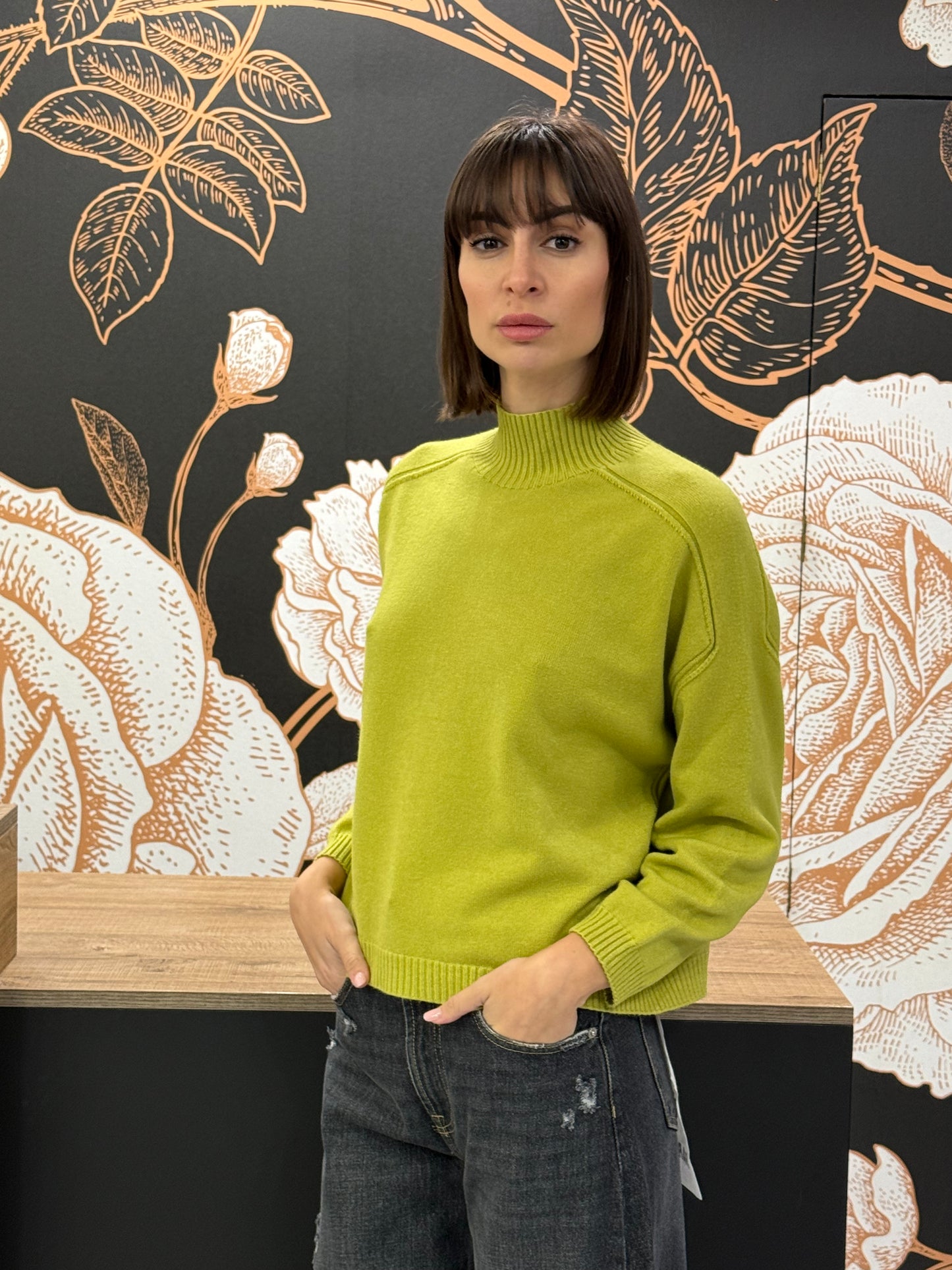 Dolcevita modello scatolina colore acido- Vicolo