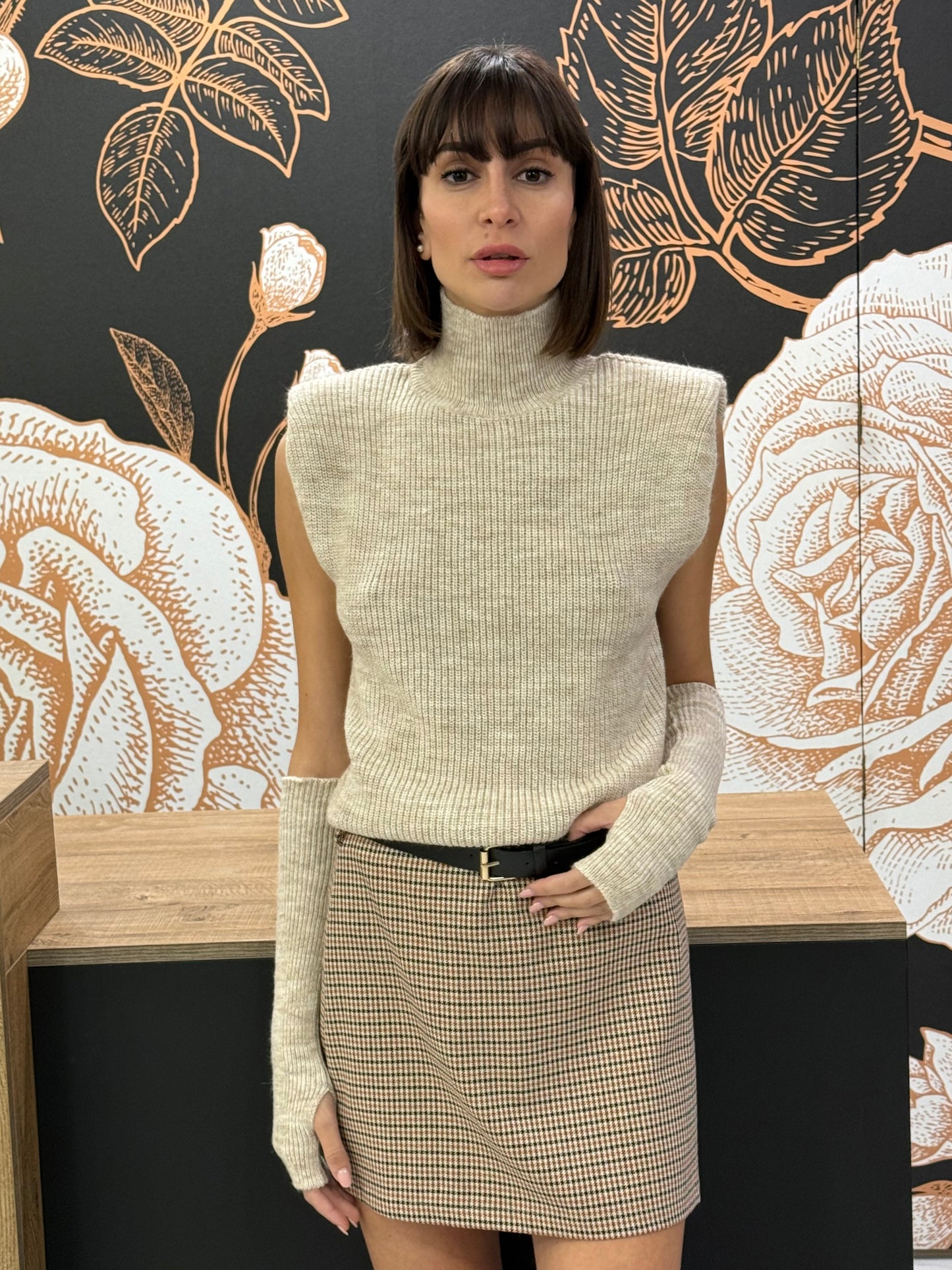 Gilet beige con manicotti - Kontatto