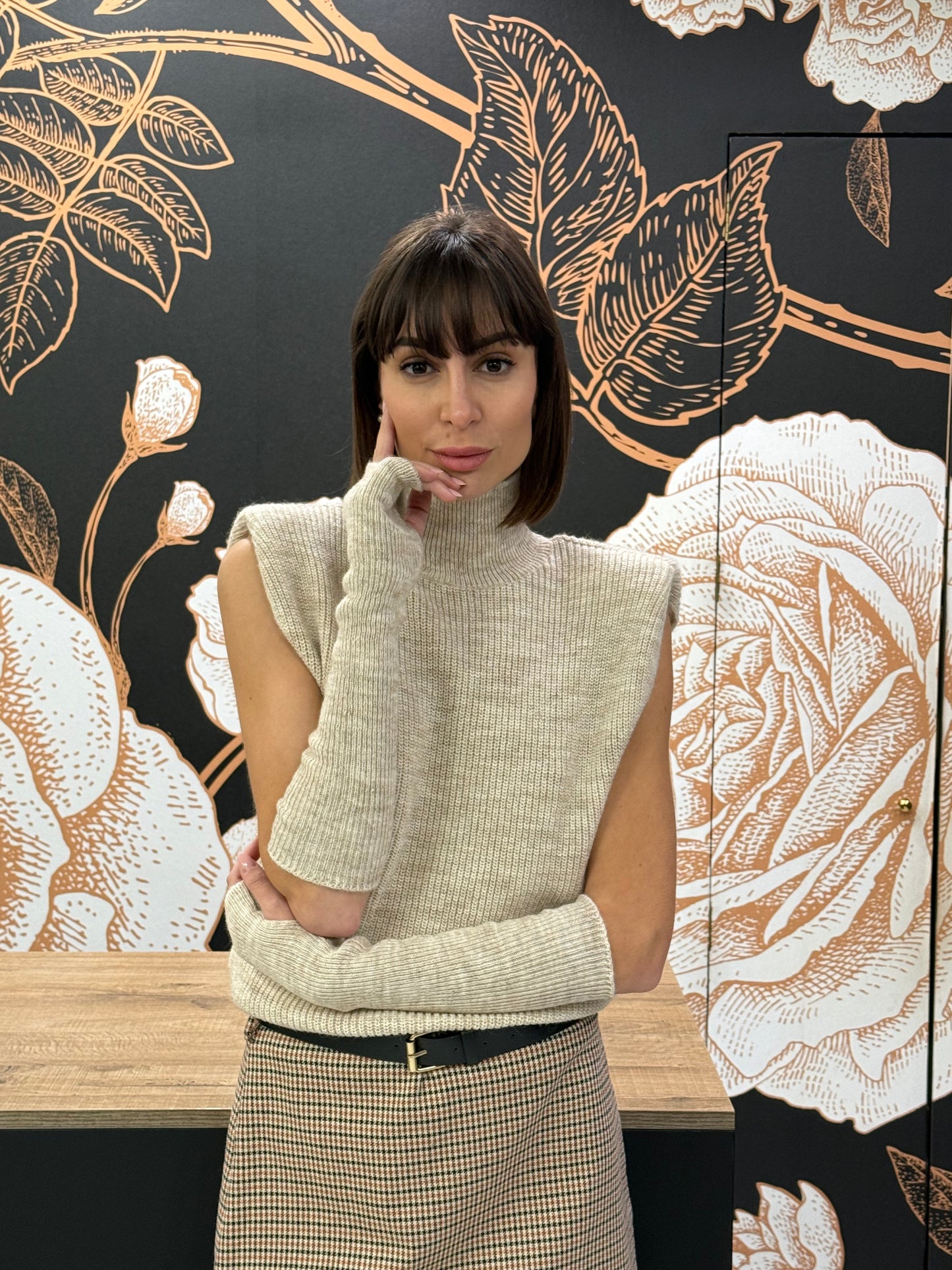 Gilet beige con manicotti - Kontatto