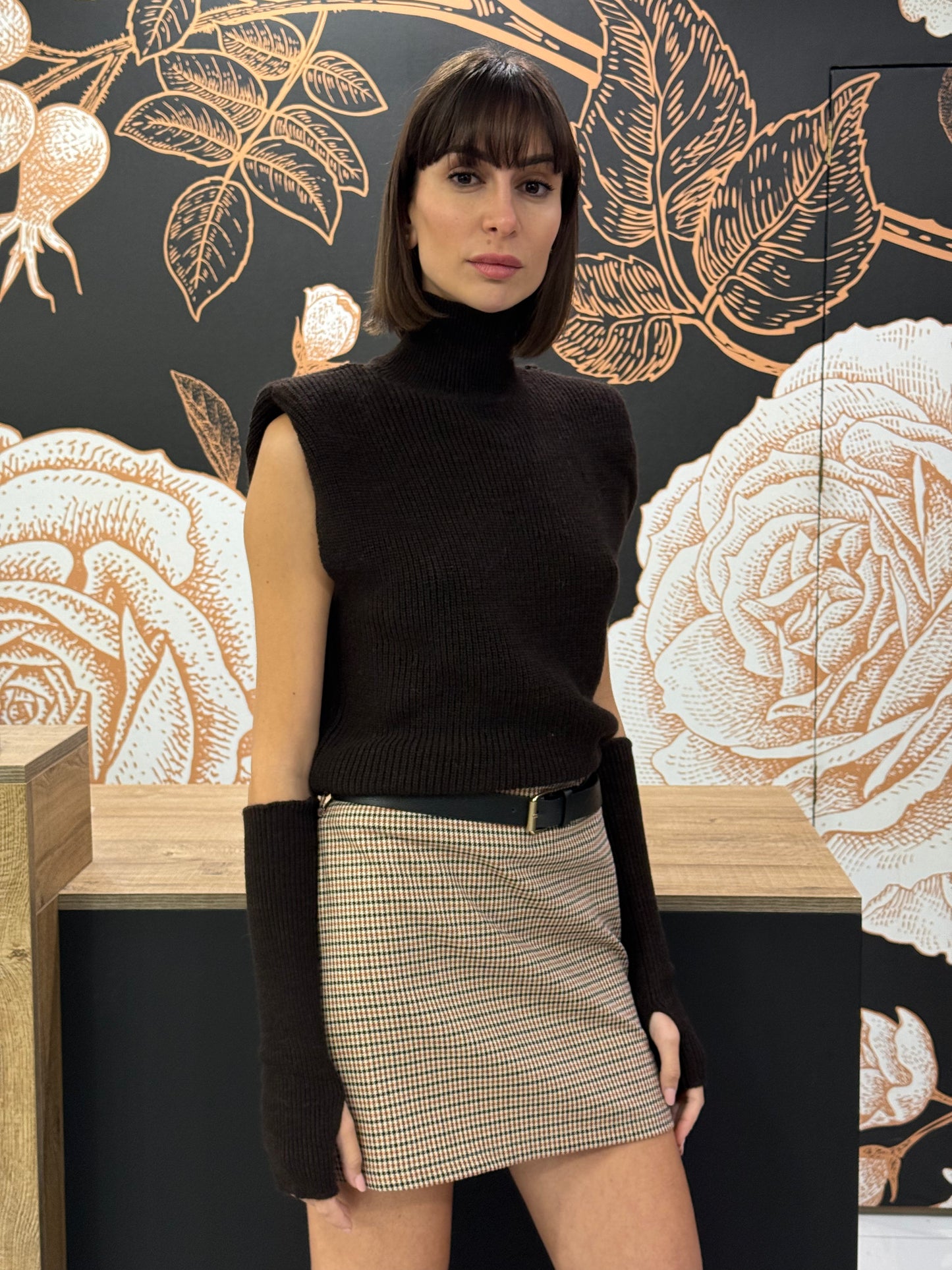 Gilet marrone con manicotti - Kontatto