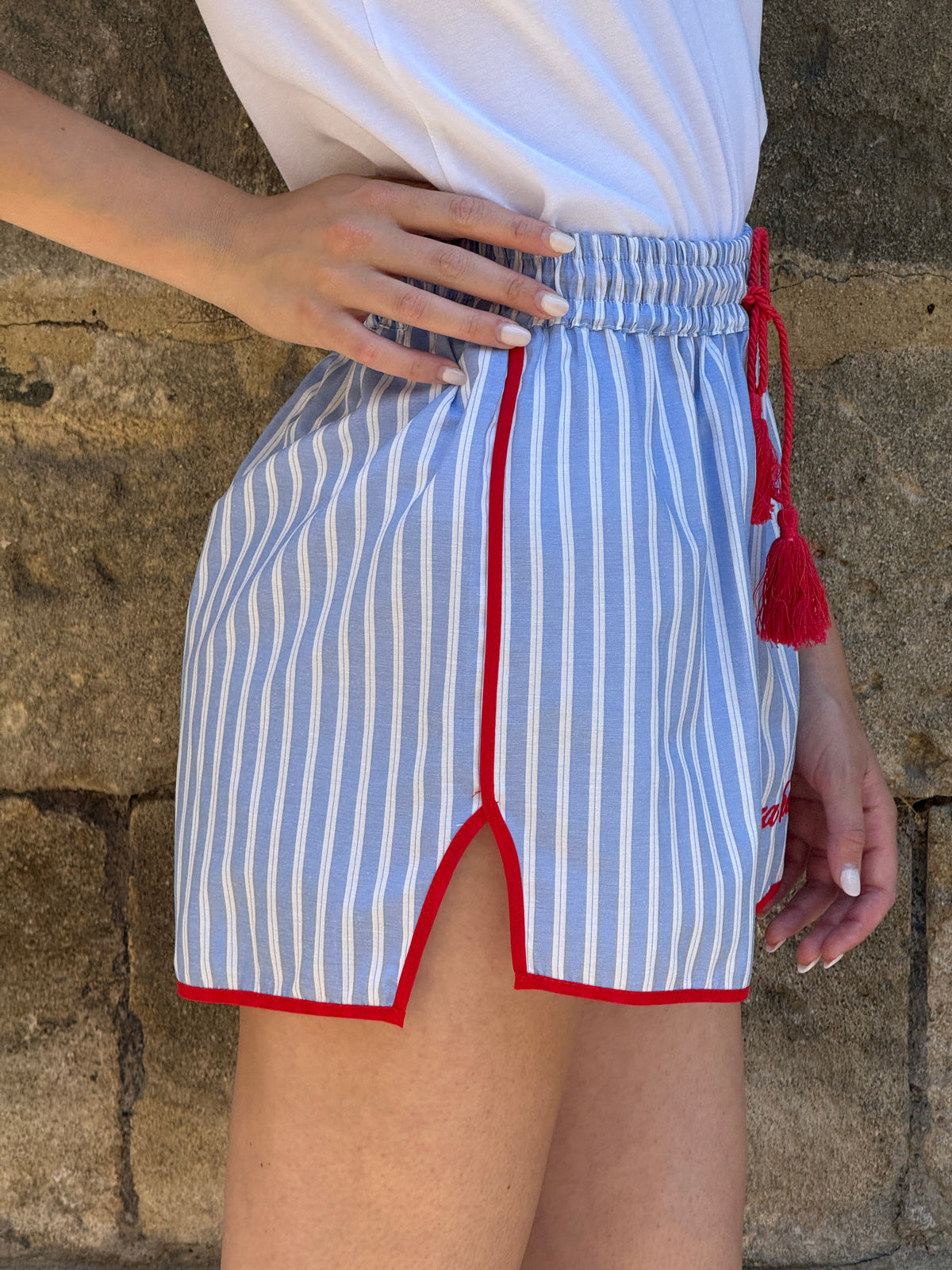 Shorts rigati con dettaglio passamaneria - Philia Loft