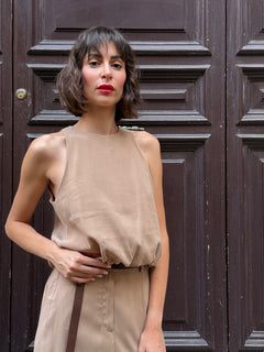 Top smanicato nocciola in modal - Philia Loft