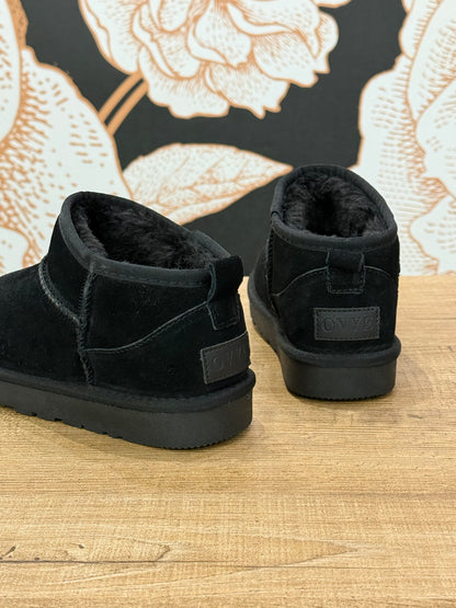 Stivaletto in camocio nero - Ovyé