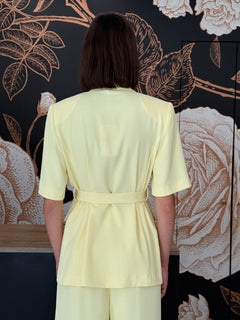 Completo giacca cintura e pantalone giallo lemon - Kontatto