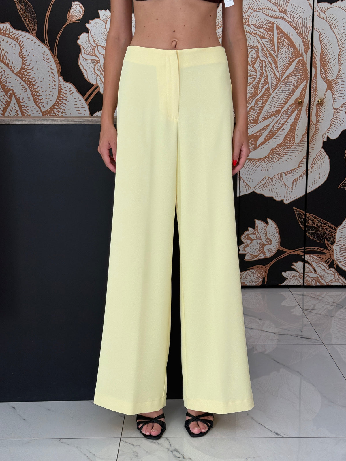 Completo giacca cintura e pantalone giallo lemon - Kontatto
