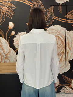 Camicia bianca con nodo - Kontatto