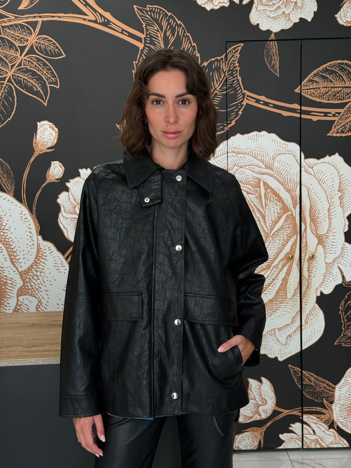 Giacca over in ecopelle nero - Haveone