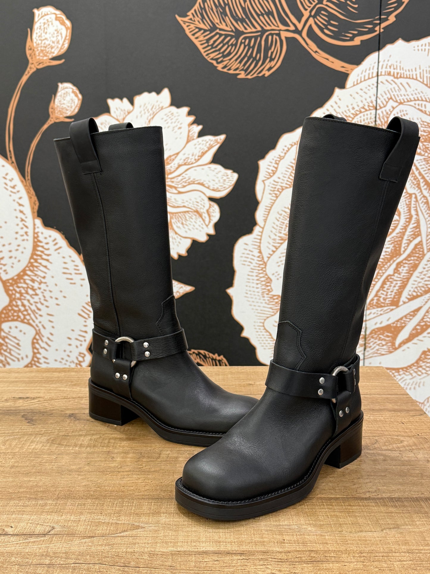 Biker in pelle con fibbia nero -Ovyé