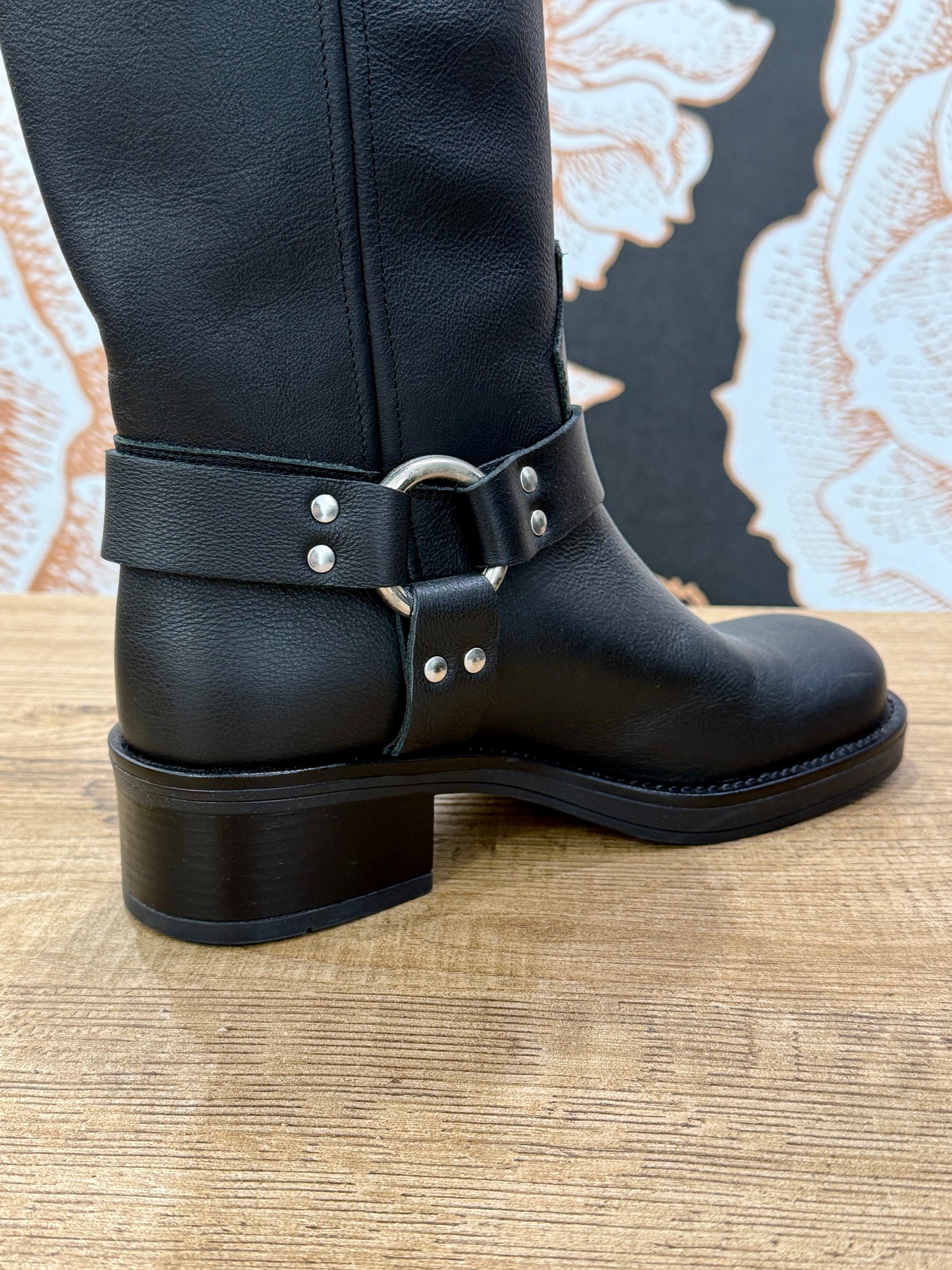 Biker in pelle con fibbia nero -Ovyé