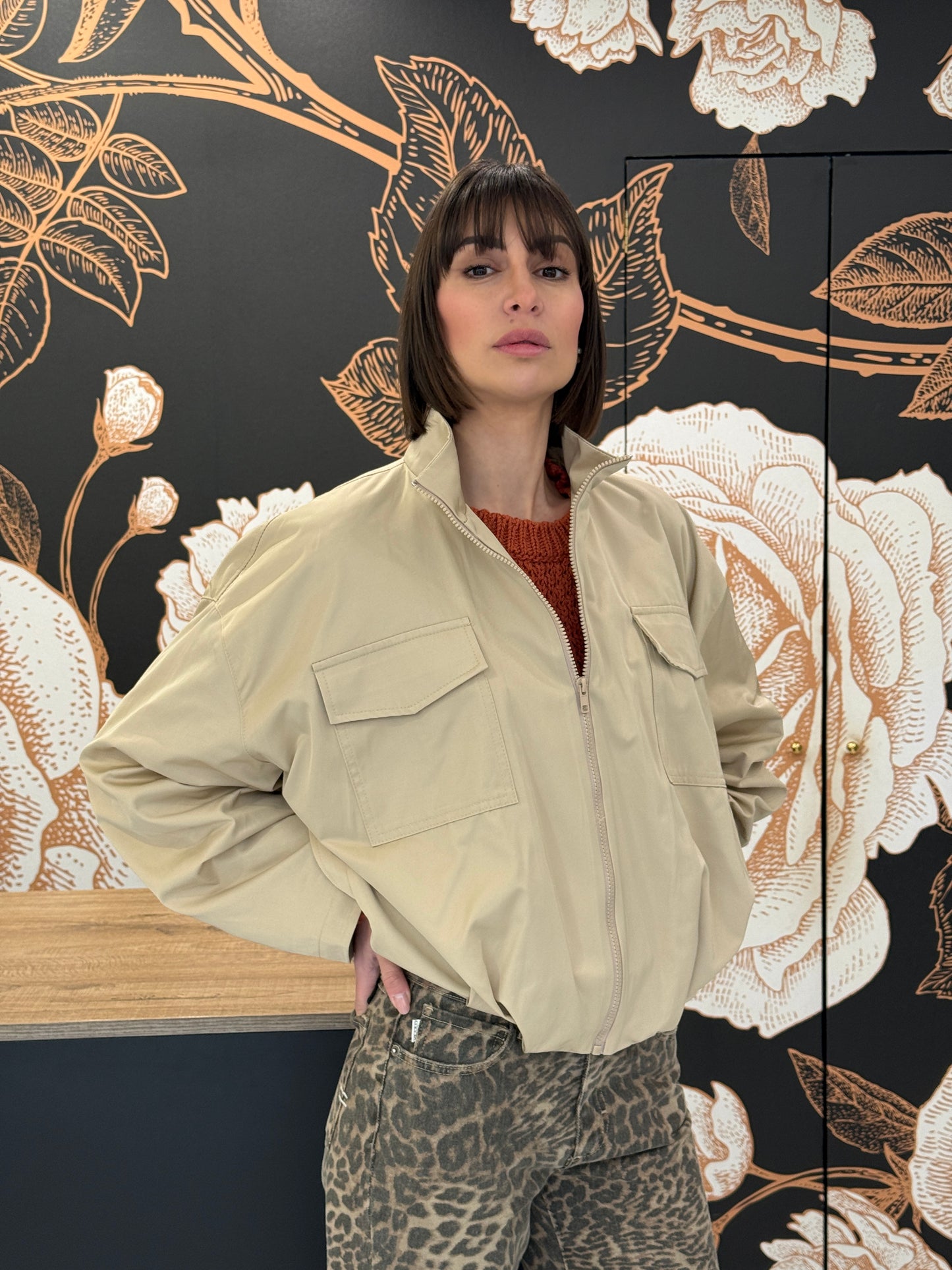 Bomber con zip e tasconi beige - Kontatto