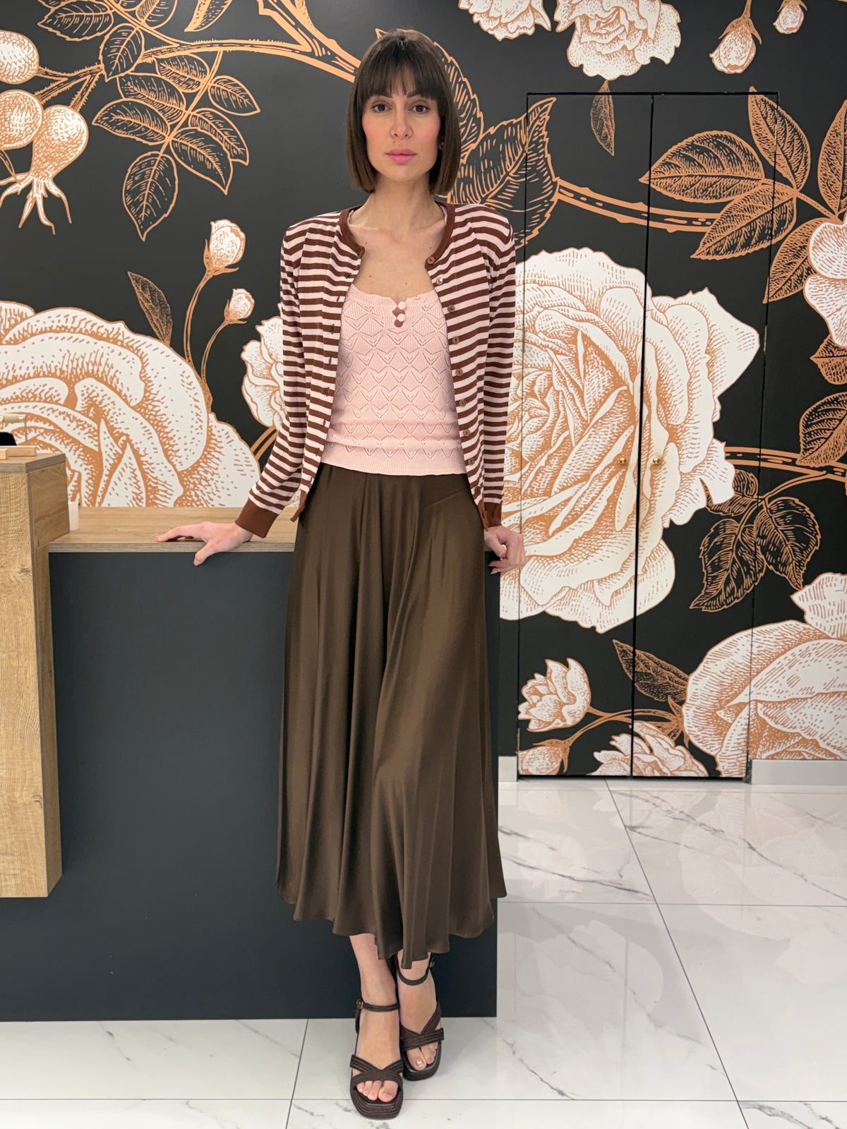 Top traforato con bottoncini rosa - Kontatto