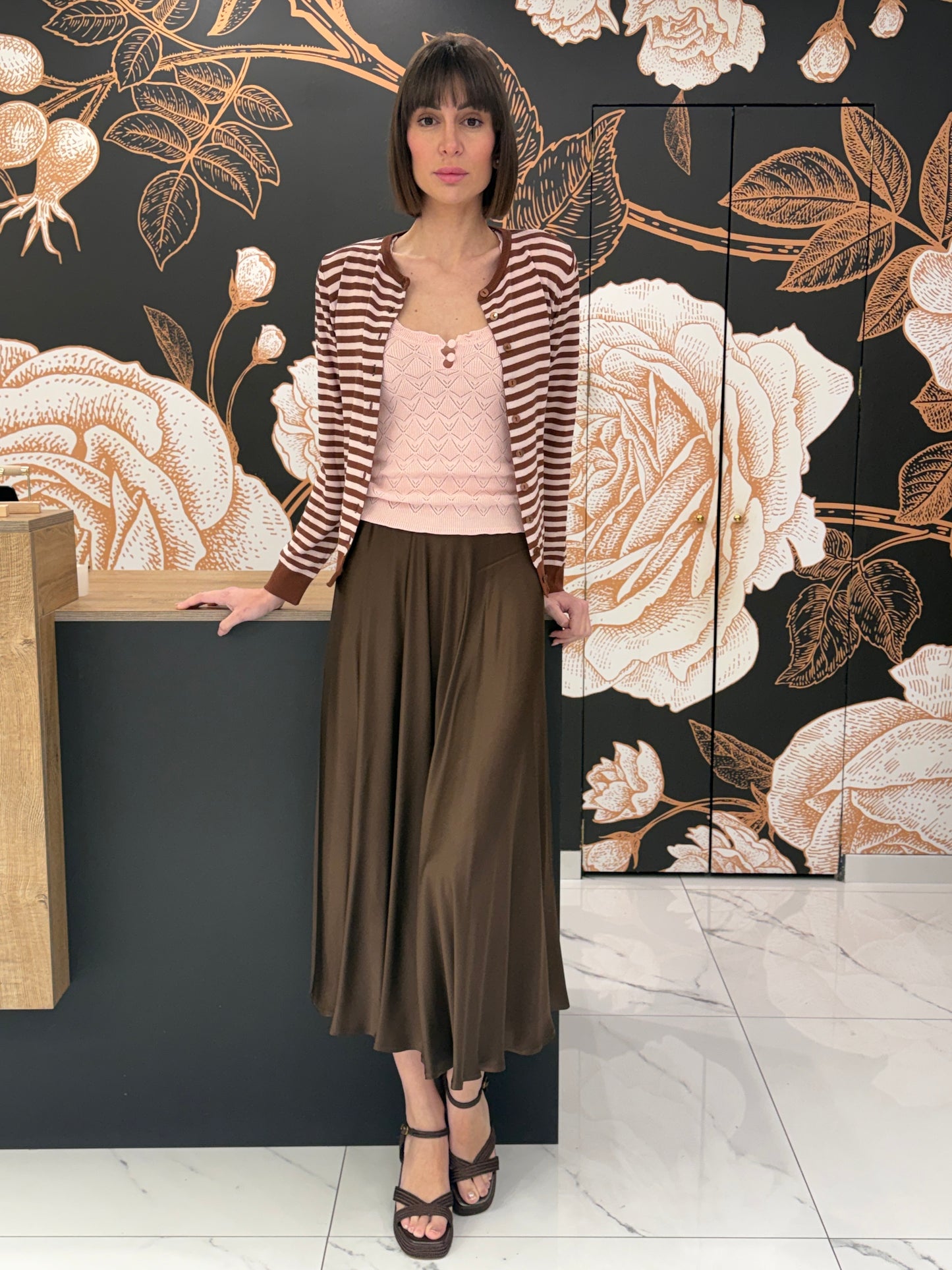 Top traforato con bottoncini rosa - Kontatto