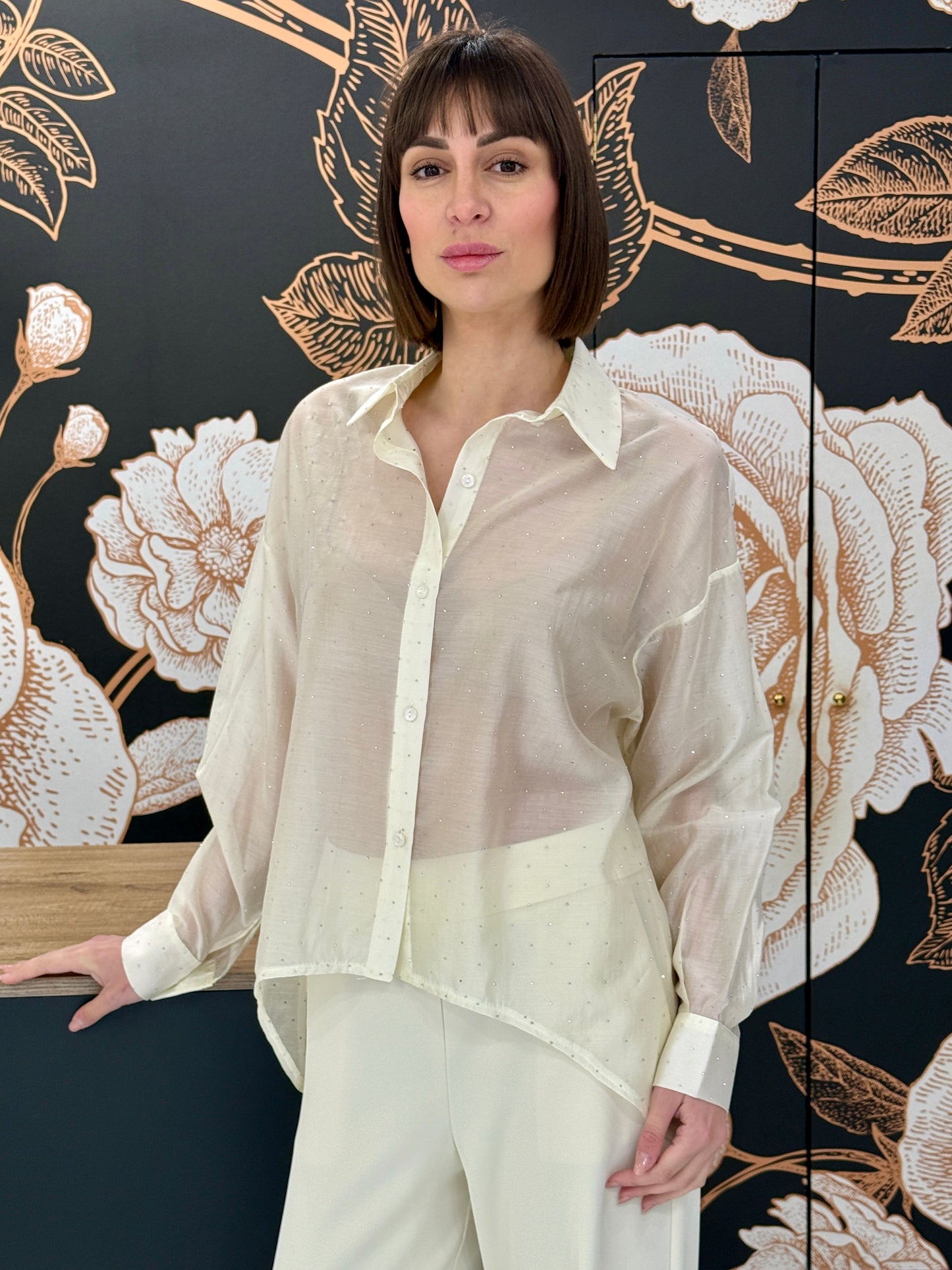 Camicia stondata avorio con strass - Kontatto