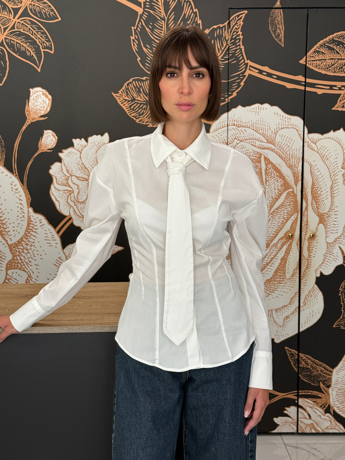 Camicia con cravatta e maniche balloon bianca - Haveone
