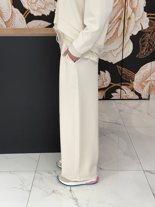 Pantalone soft touch con impunture - Kontatto