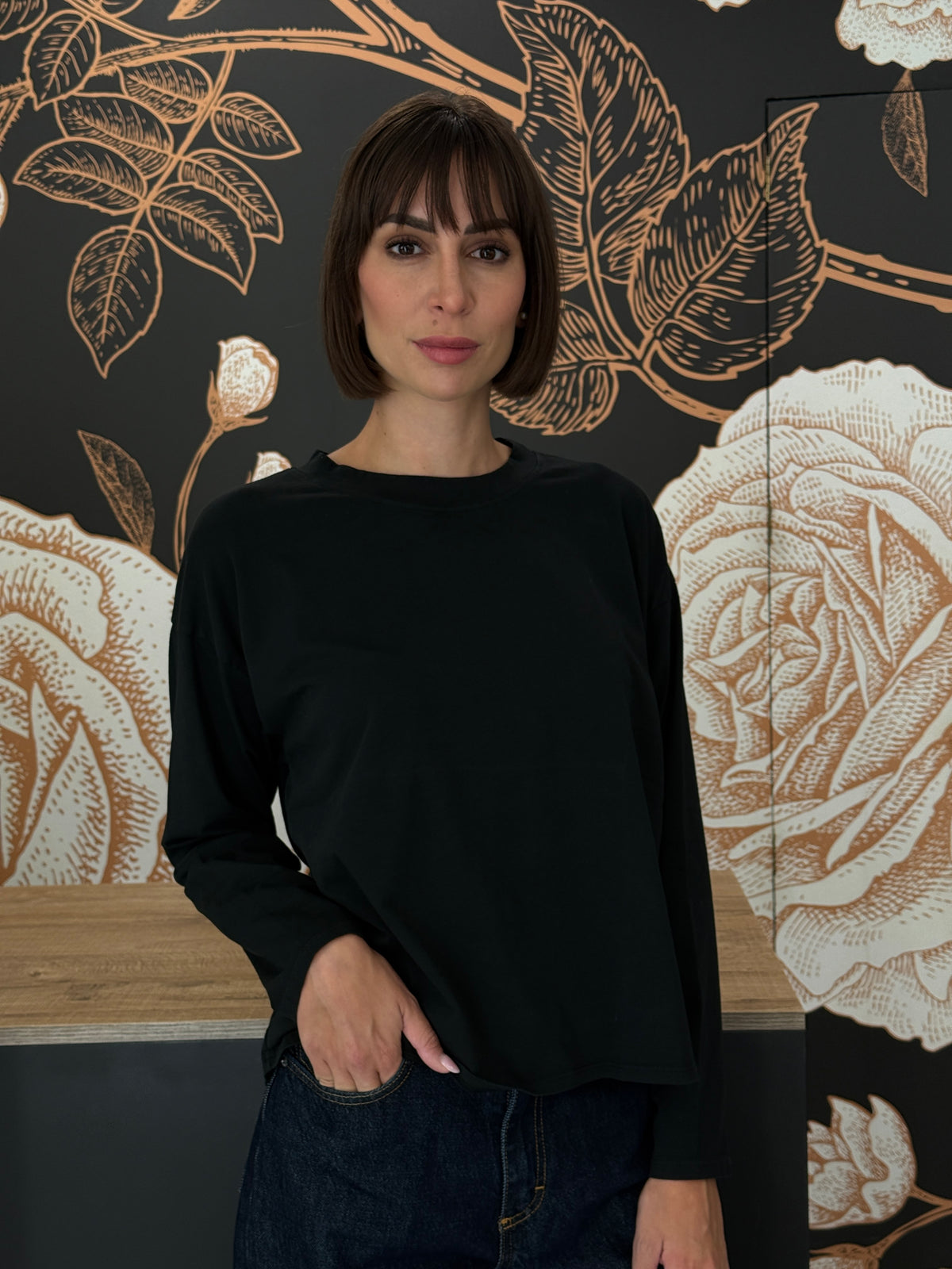 Maglia scatola paricollo nero - Haveone