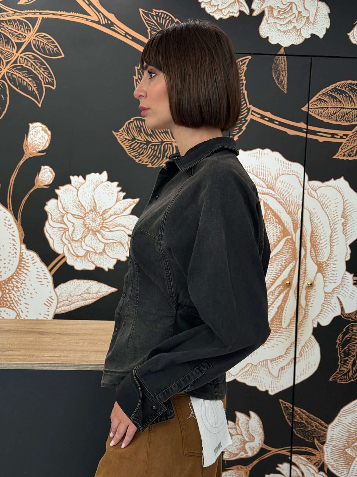 Camicia sfiancata  in denim nero - Vicolo