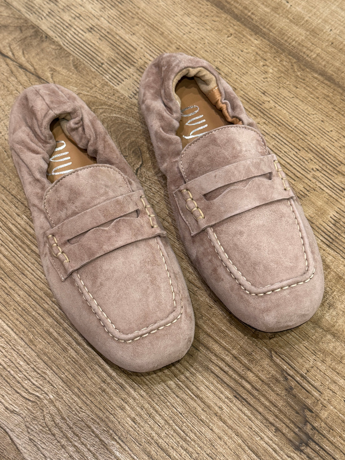 Mocassino slipper in camoscio cipria - Ovyé