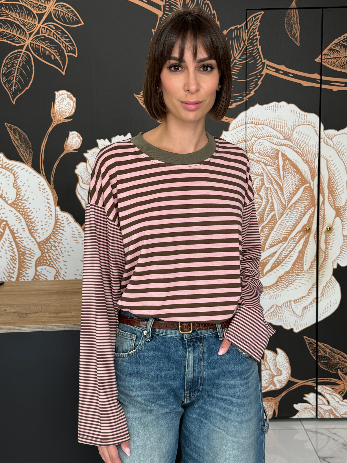 T-SHIRT MILLE RIGHE MANICA CAMPANA  COLLO A CONTRASTO - HAVEONE