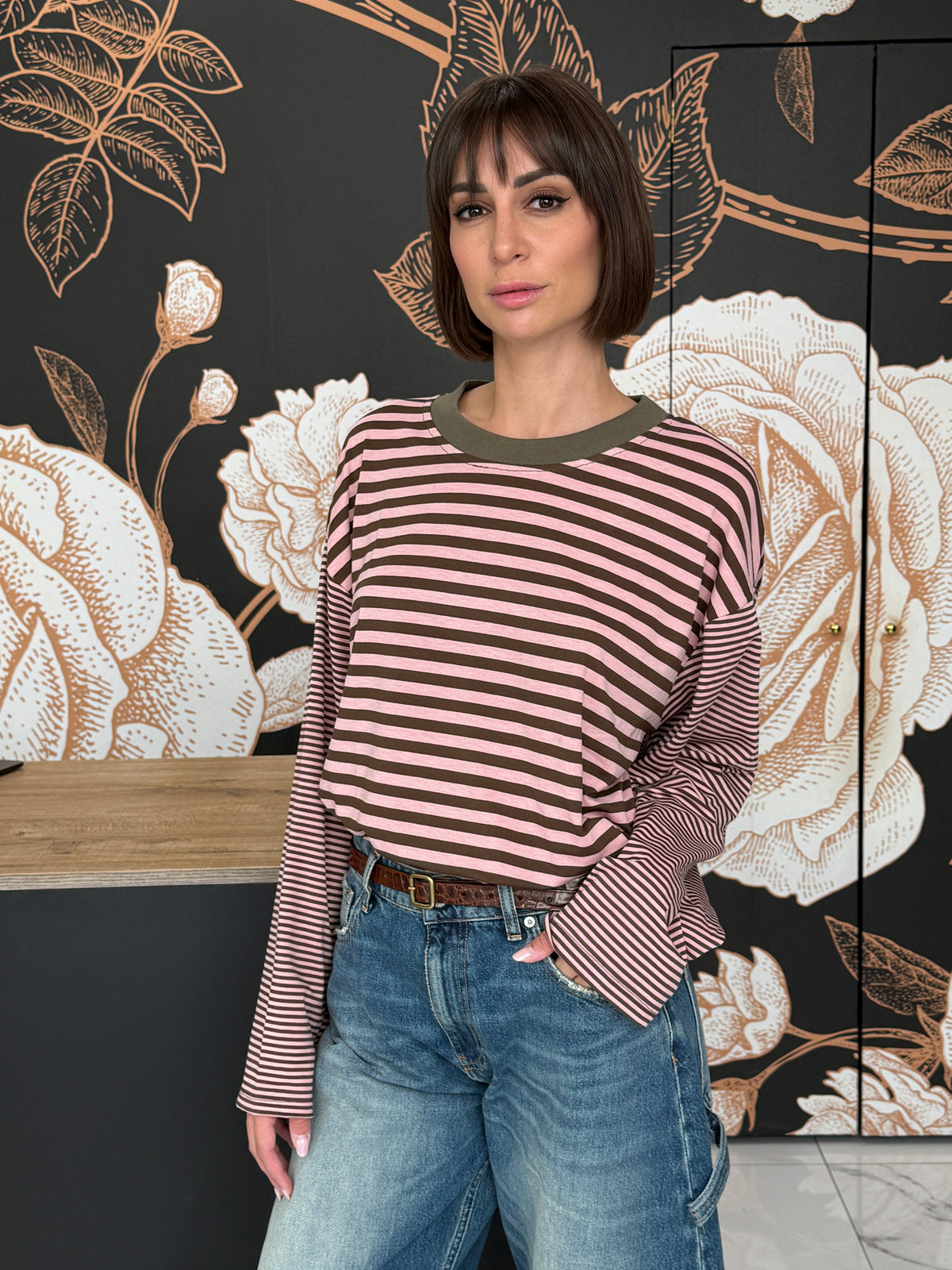 T-SHIRT MILLE RIGHE MANICA CAMPANA  COLLO A CONTRASTO - HAVEONE