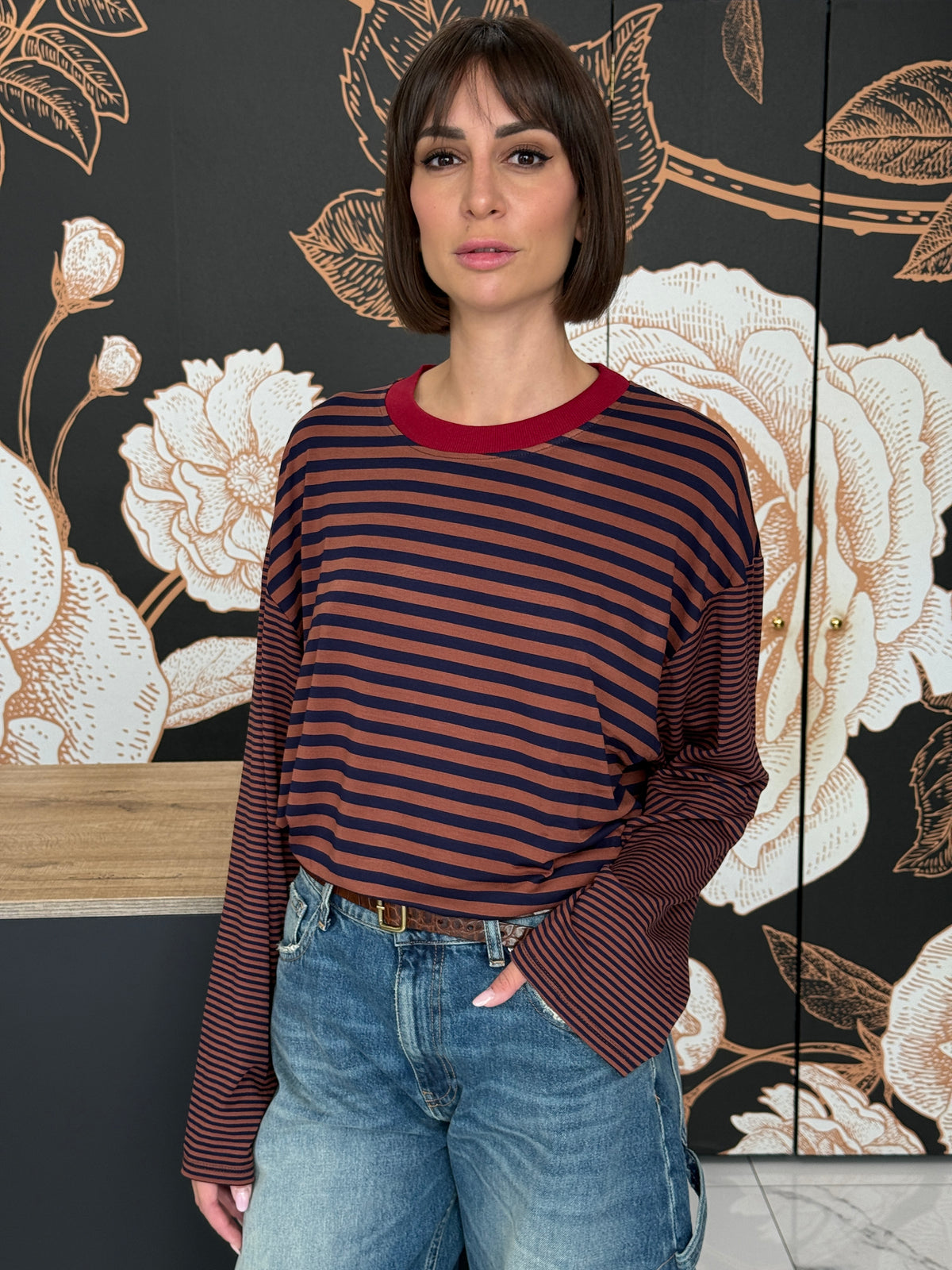 T-SHIRT MILLE RIGHE MANICA CAMPANA  COLLO A CONTRASTO - HAVEONE
