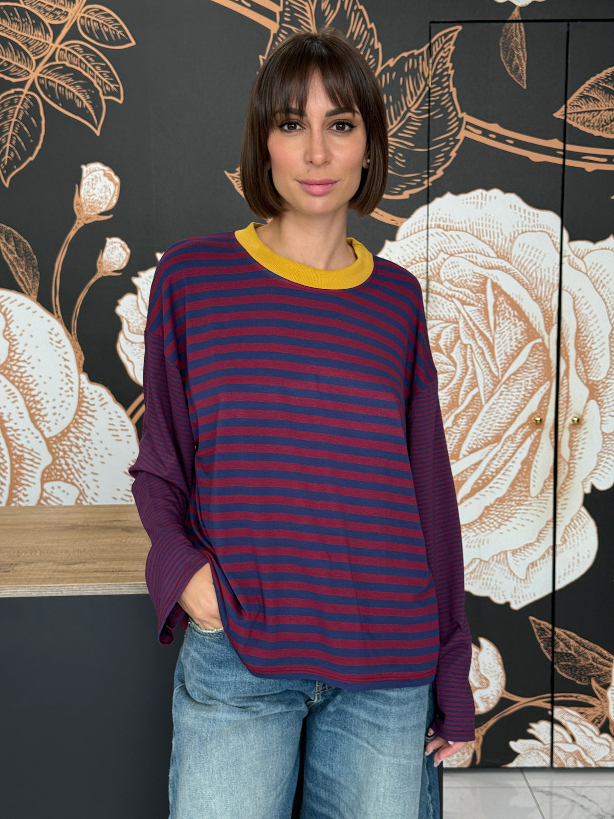 T-SHIRT MILLE RIGHE MANICA CAMPANA  COLLO A CONTRASTO - HAVEONE
