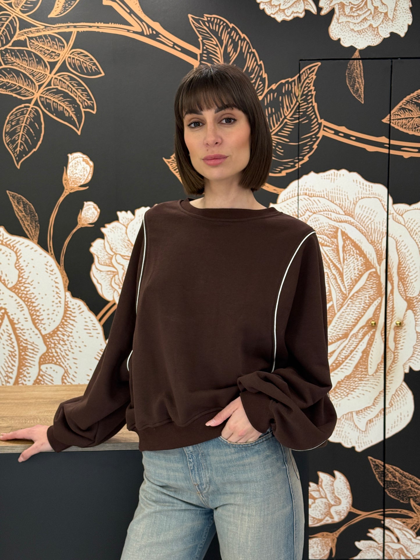 Felpa marrone con profilo bianco - Vicolo