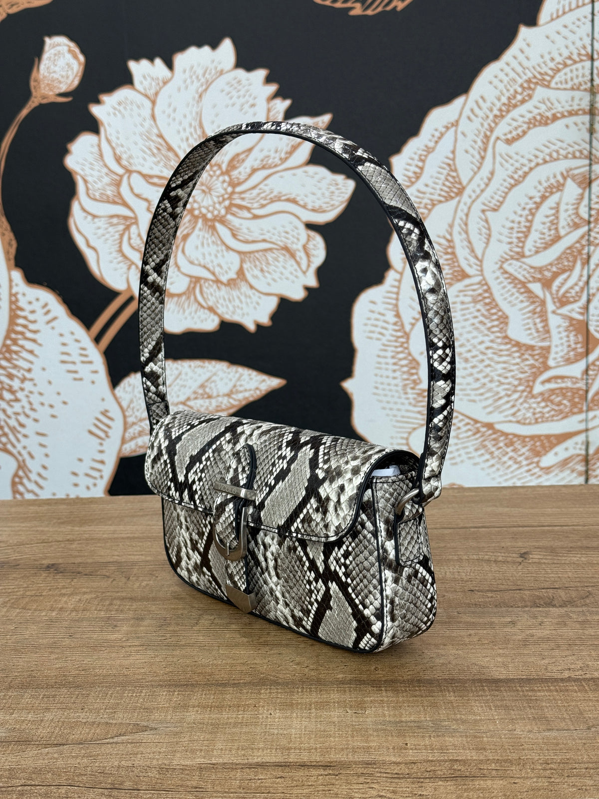 BORSA PENCIL BELTED EFFETTO PITONE BURRO/NERO - VICOLO