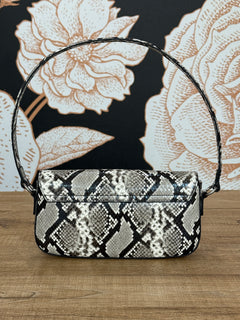BORSA PENCIL BELTED EFFETTO PITONE BURRO/NERO - VICOLO
