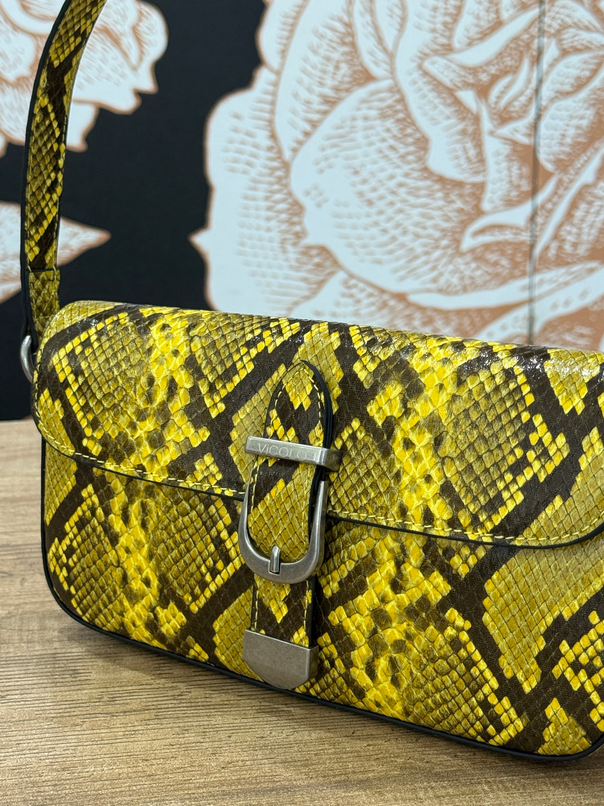 BORSA PENCIL BELTED EFFETTO PITONE giallo/NERO - VICOLO (Copia)
