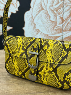 BORSA PENCIL BELTED EFFETTO PITONE giallo/NERO - VICOLO (Copia)