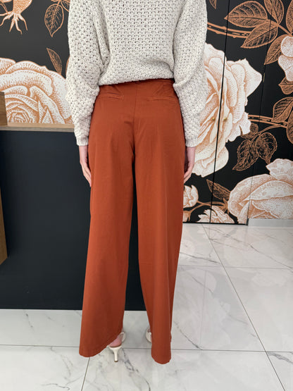 Pantalone chino ruggine con foulard - Kontatto