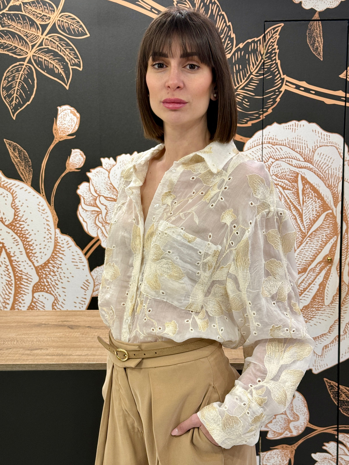 Camicia con ricamo foglie burro - HAVEONE