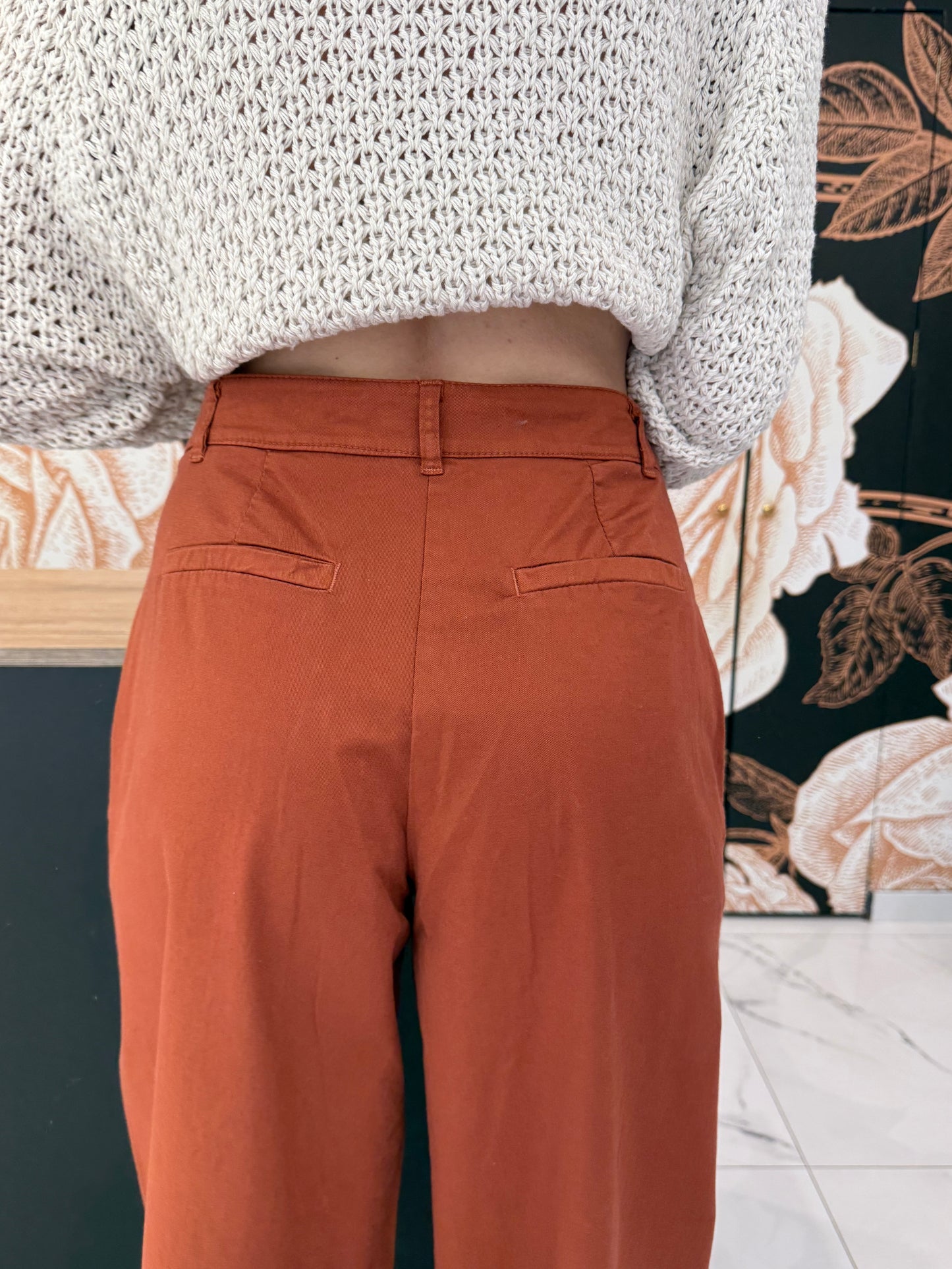 Pantalone chino ruggine con foulard - Kontatto
