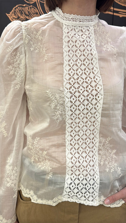 Blusa passamaneria e maniche a campana - HAVEONE