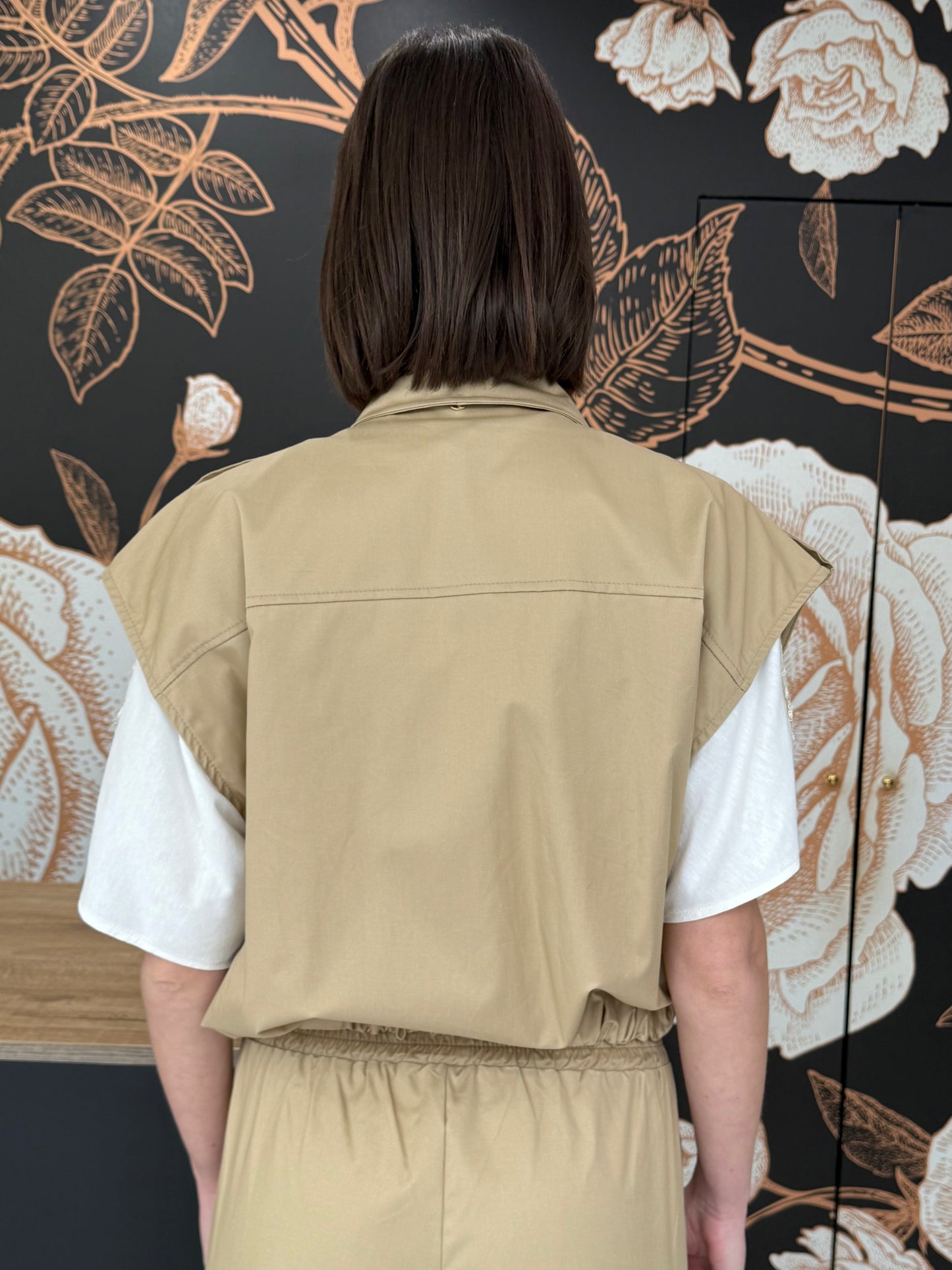 Gilet con tasconi beige- Philia Loft
