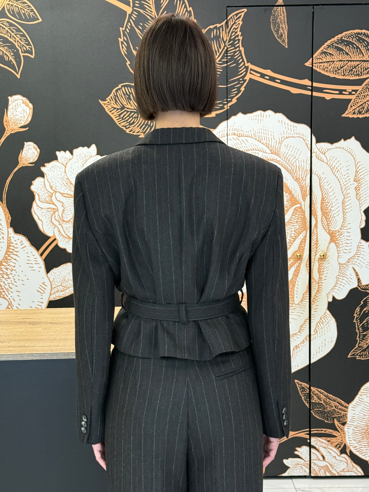 BLAZER CROP GESSATO CON CINTURA IN VITA ASFALTO - VICOLO