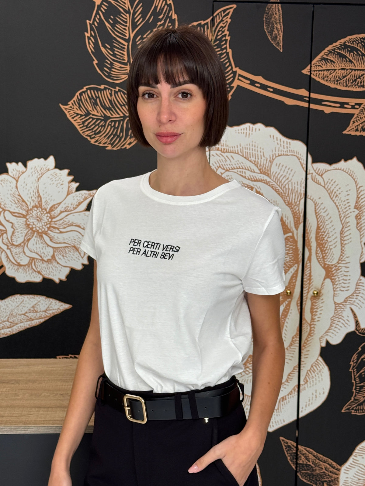 T-shirt maniche corte " Per certi versi, per altri bevi" - Vicolo